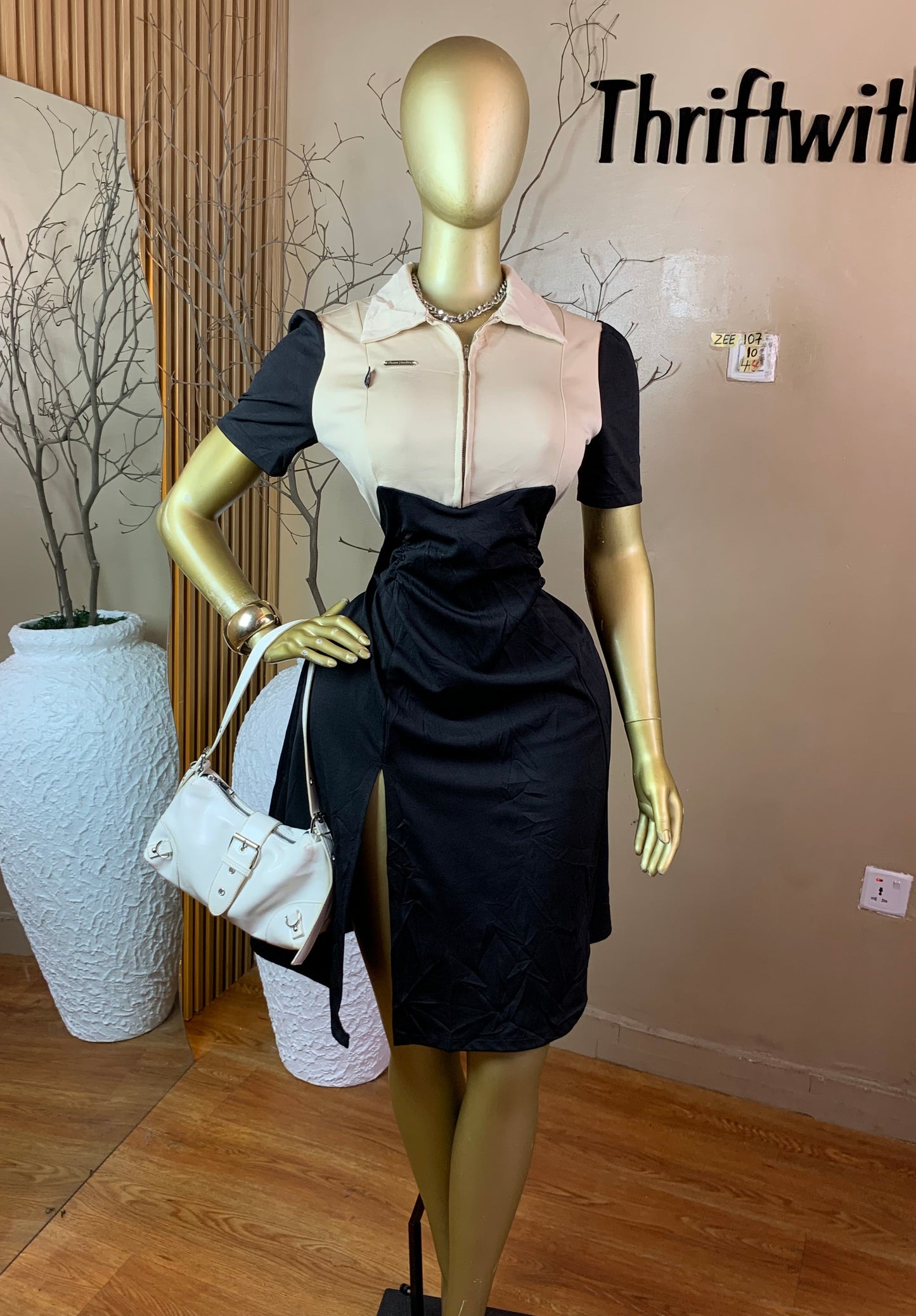 ZEE107 BLACK&NUDE DRESS SIZE10 Length44
