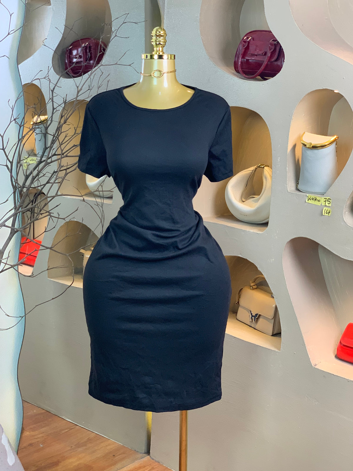 WALK-IN75 SIZE14 black dress
