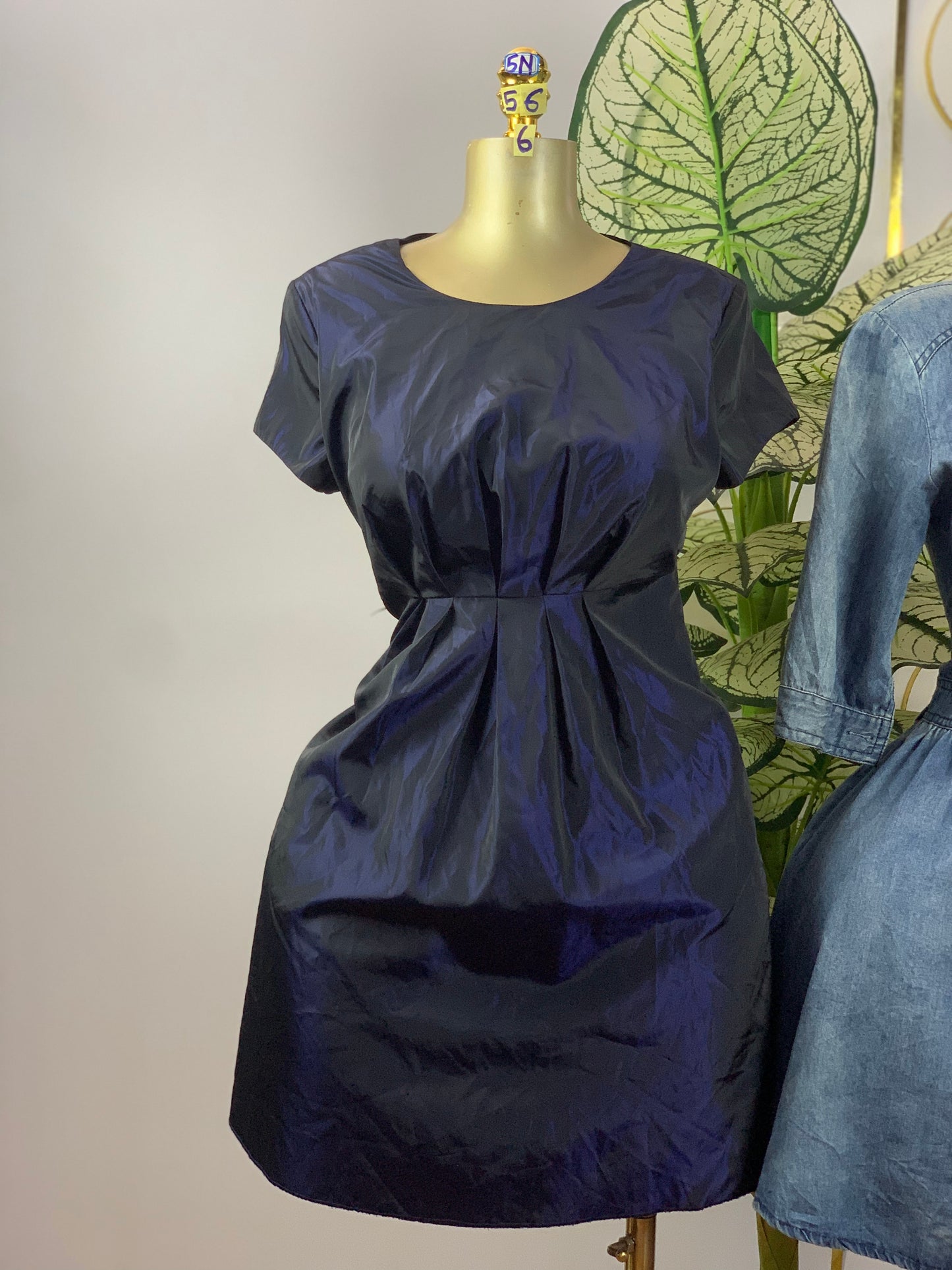 Size 6 5N56a