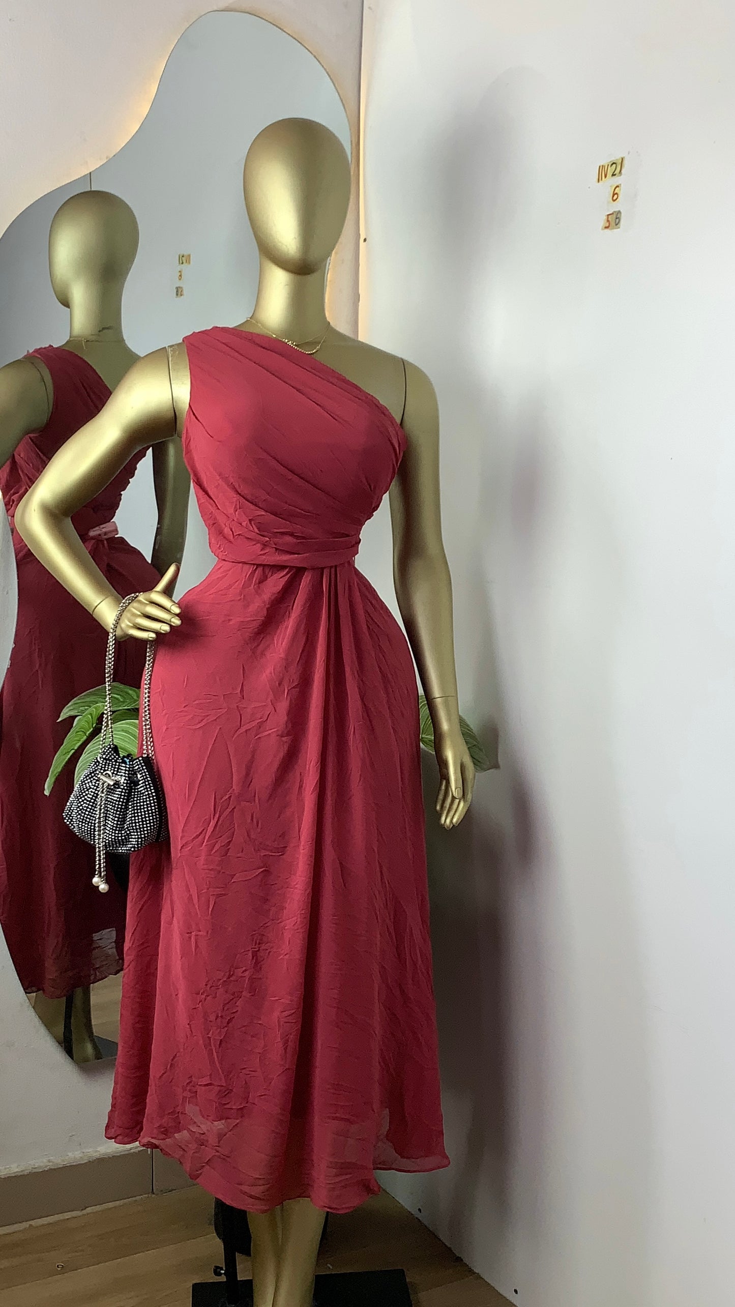 SIZE6 11V21 Length56