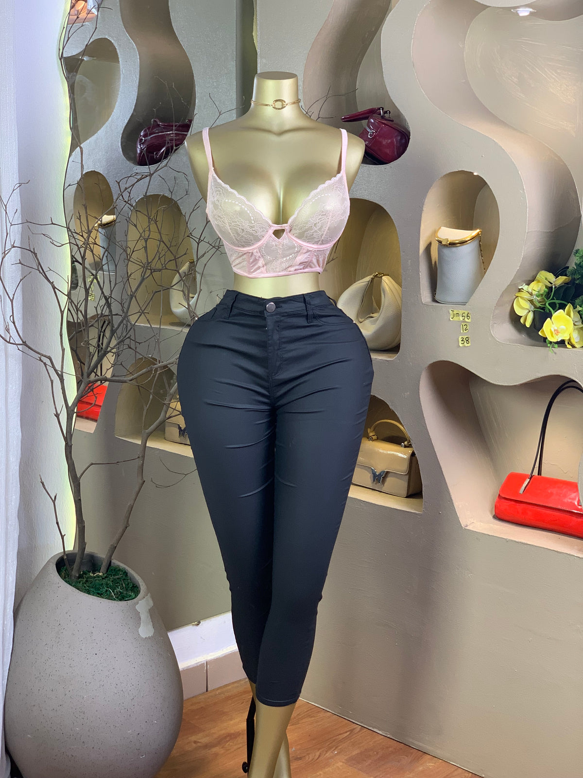 JIM56 SIZE12 Length38 jean only