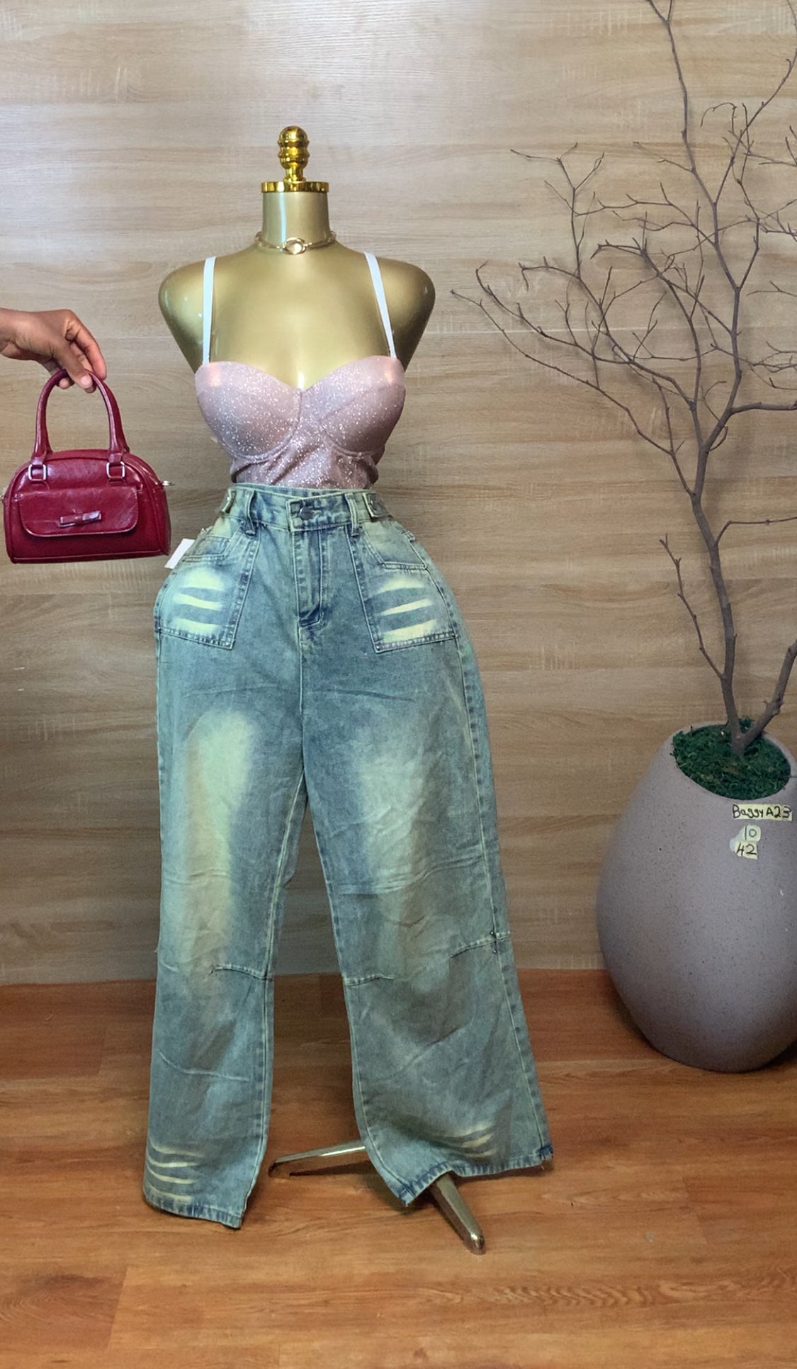 SIZE10 BAGGYA23 Length42 Jean Only