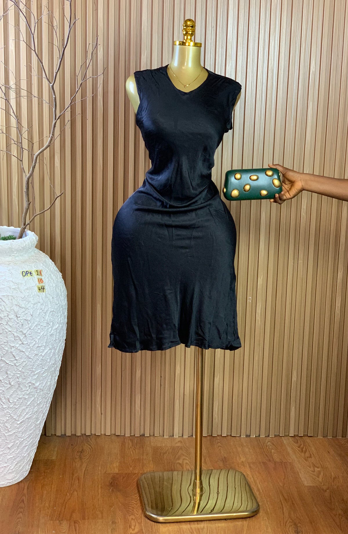 OPE21 SIZE10 Length44 black dress