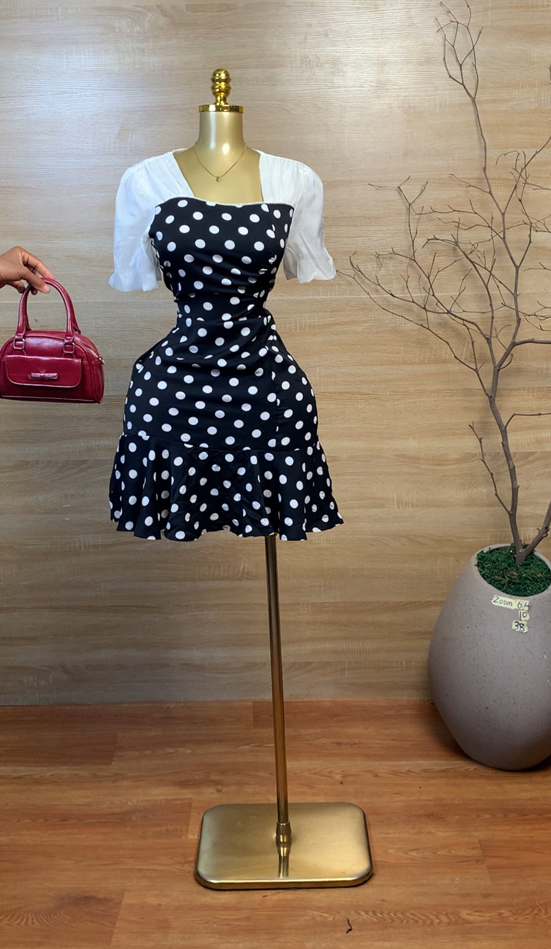 SIZE10 ZOOM64 Black&white polka dots Dress Length38