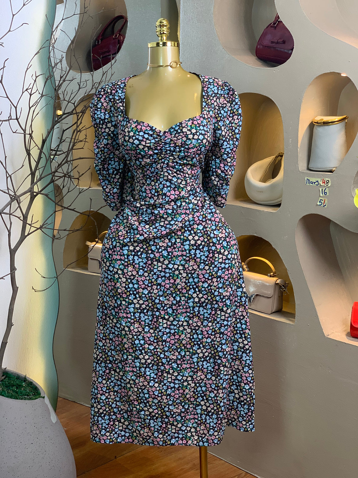 MARY48 SIZE16 Length51