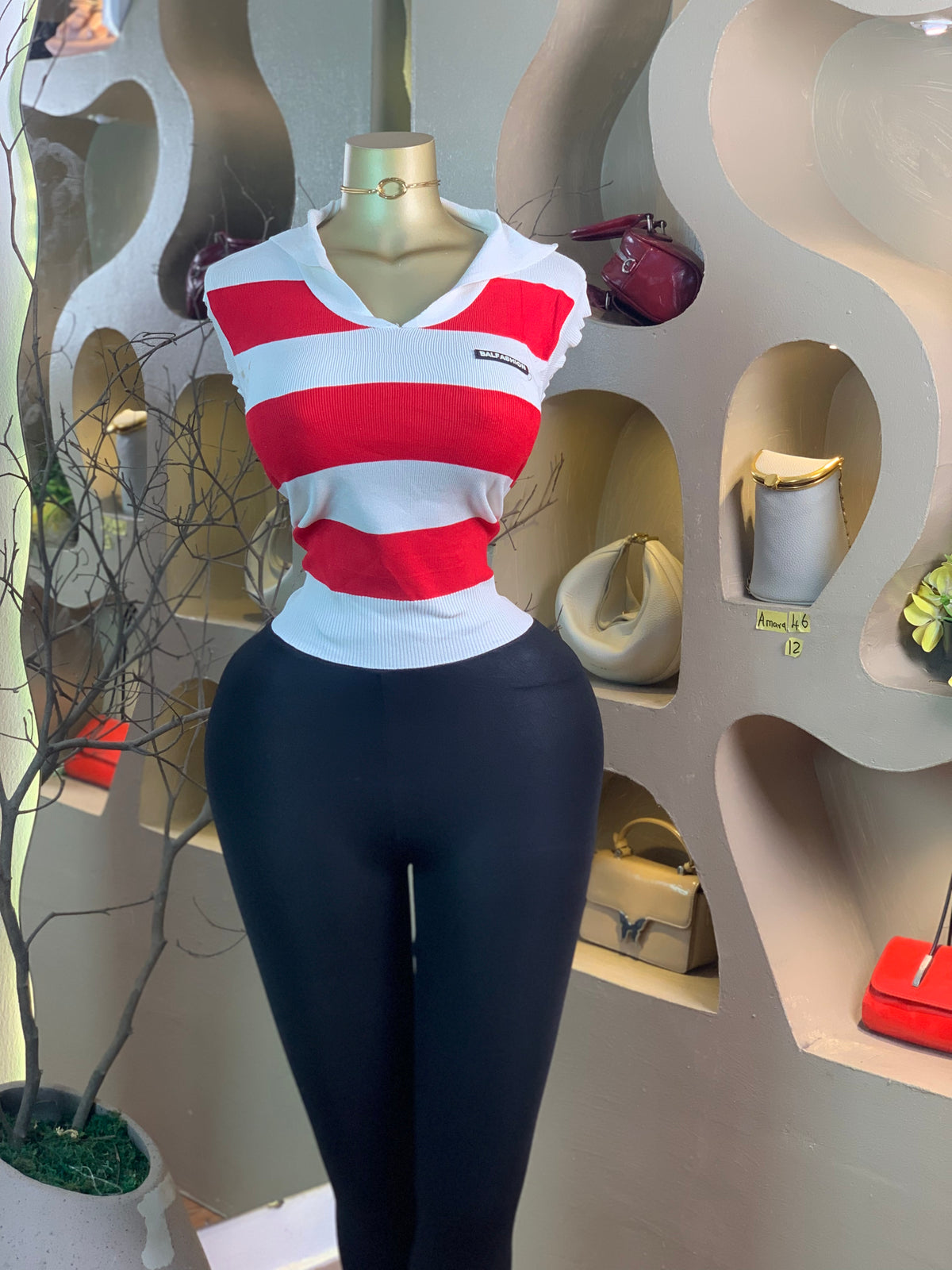 AMARA46 SIZE12 top only