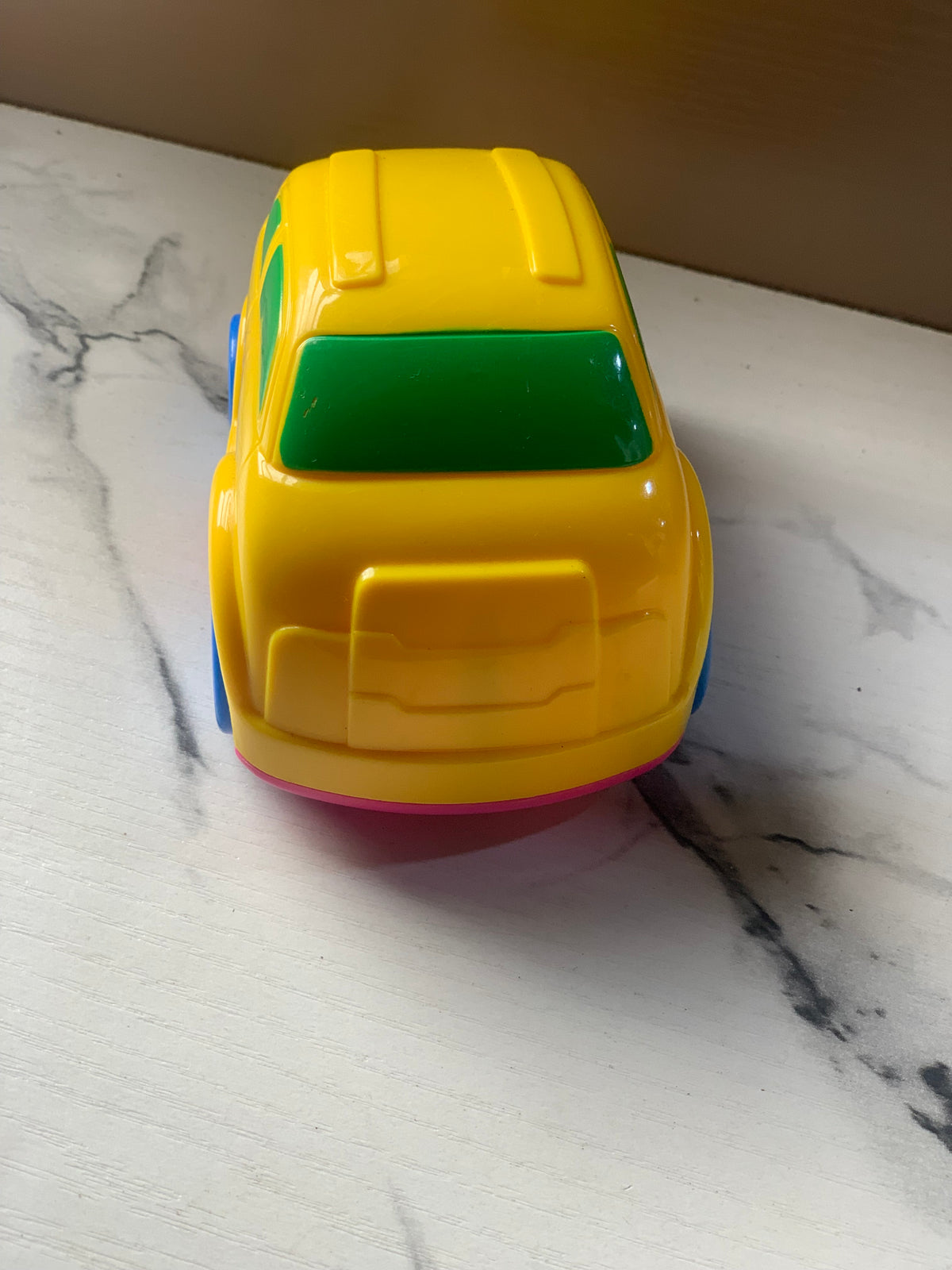 YELLOW CAR