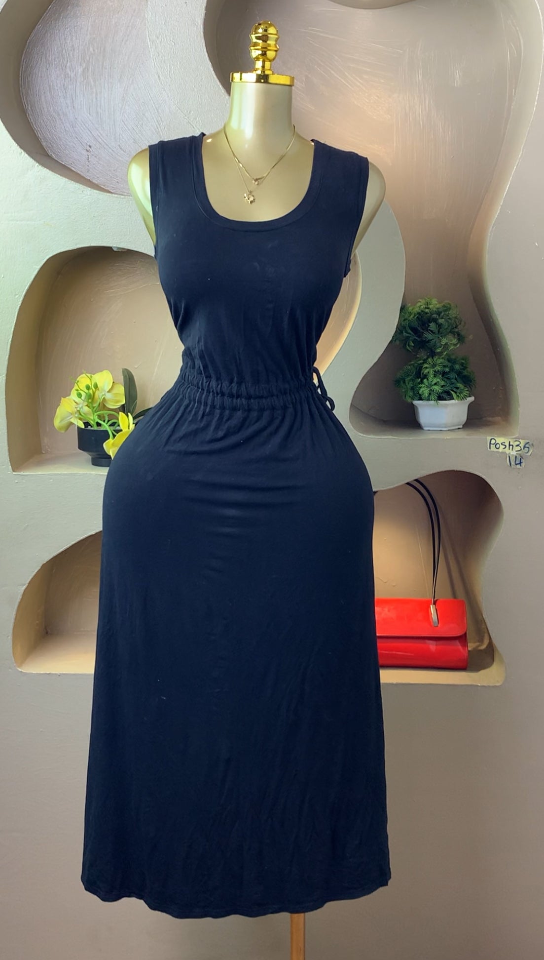 POSH36 BLACK DRESS SIZE14