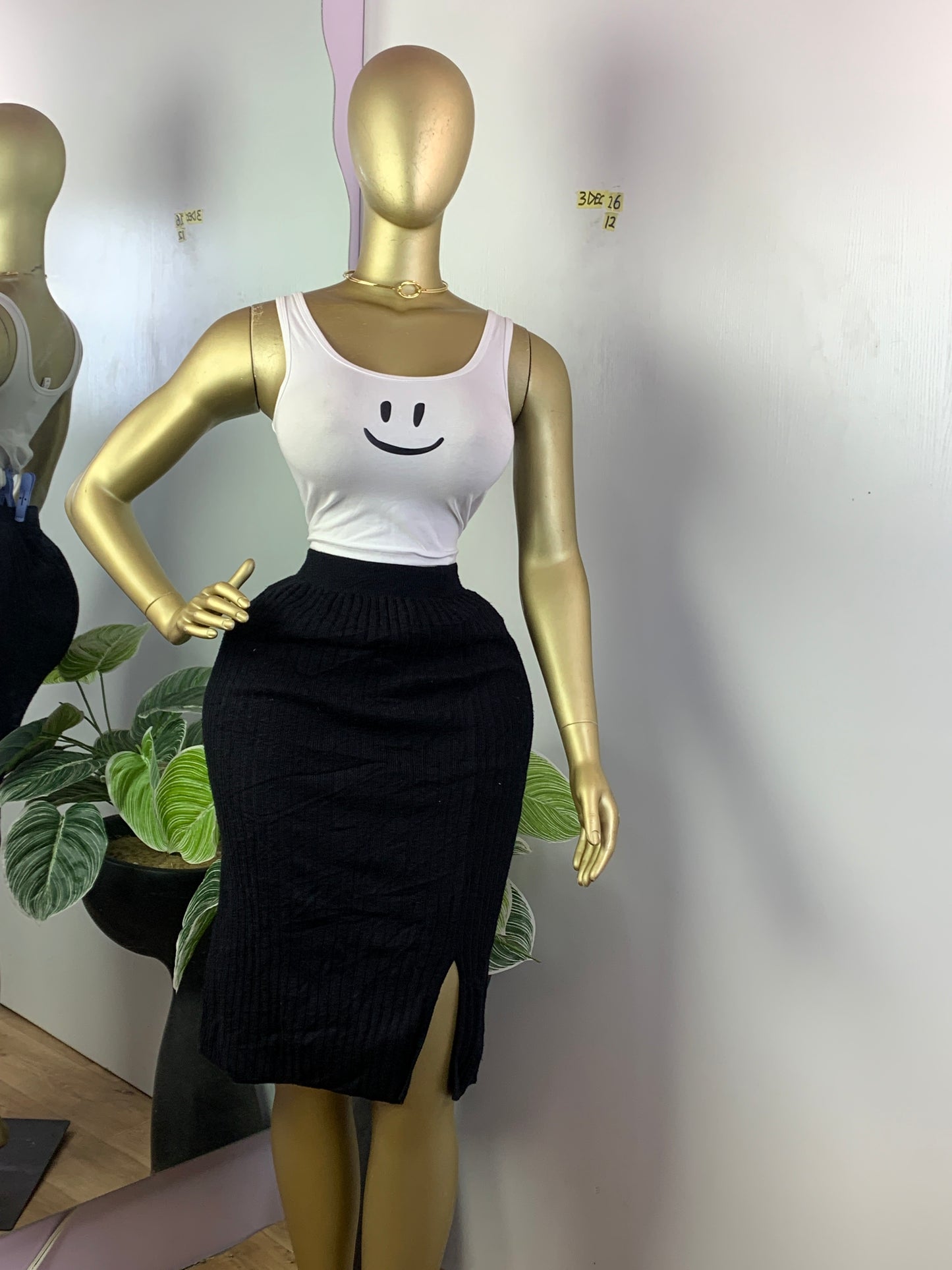 SIZE12 3DEC26(skirt only)