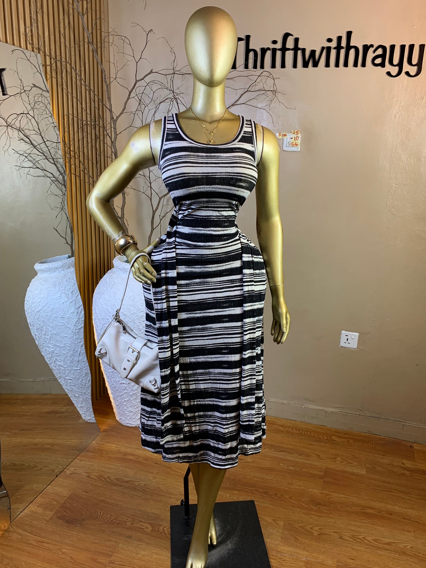RINA25 SIZE10 Length54 dress