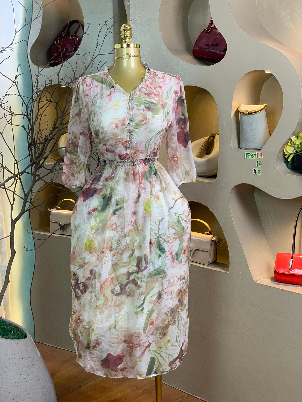 DESSY19 SIZE12 Length46 floral dress
