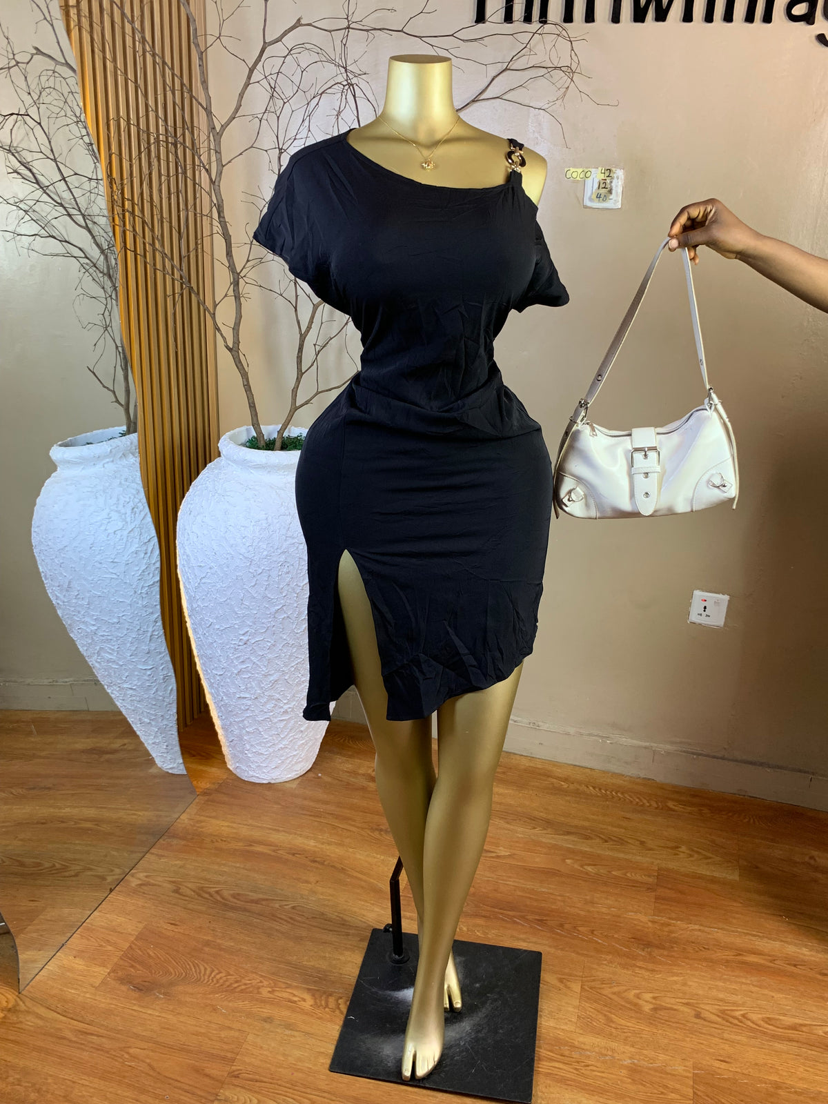 COCO42 SIZE12 Length40 black dress