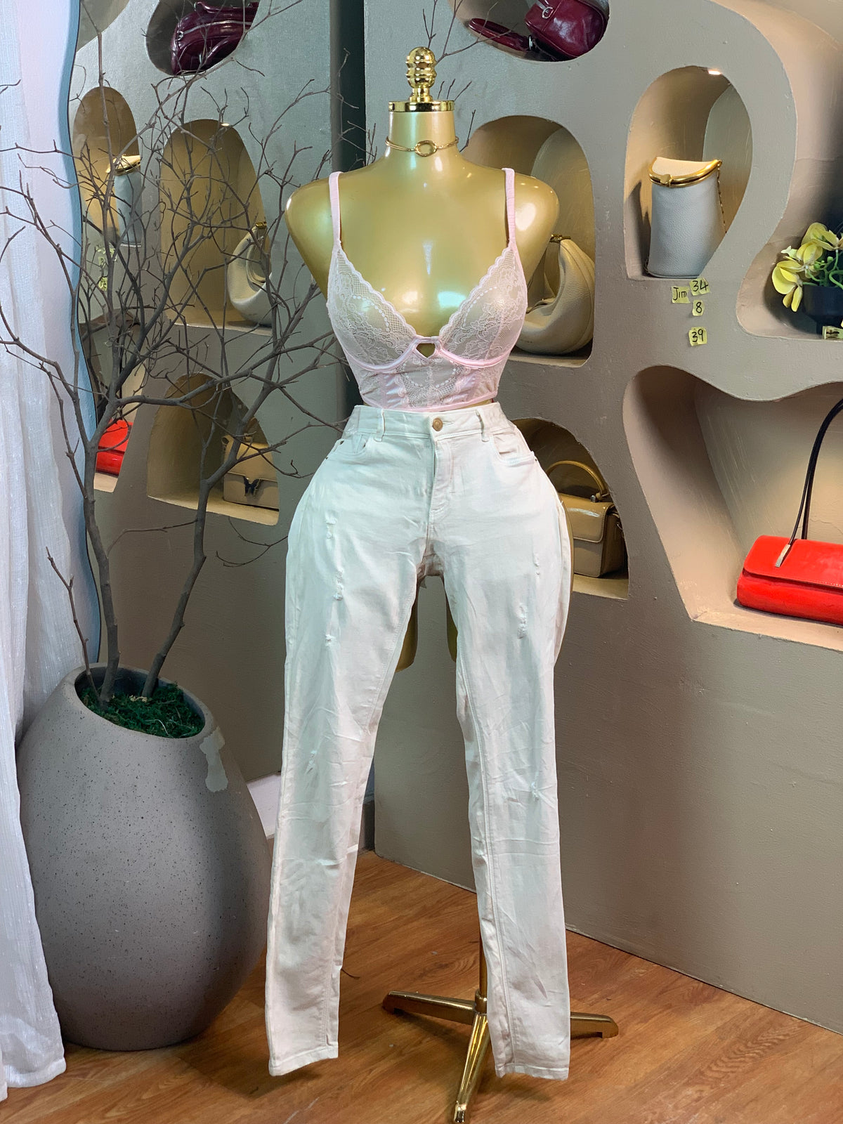 JIM34 SIZE8 Length39 jean only