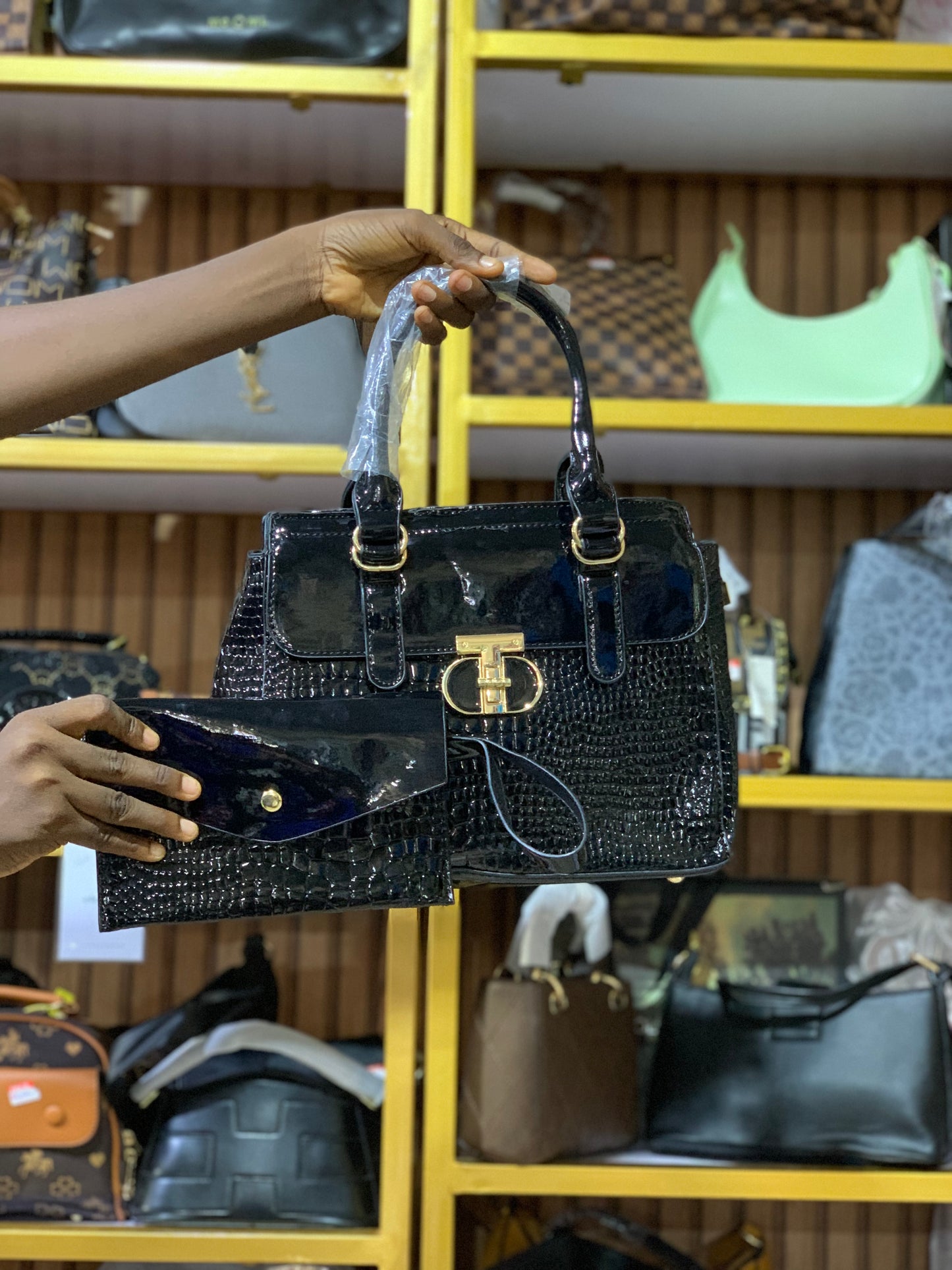 BAG 059