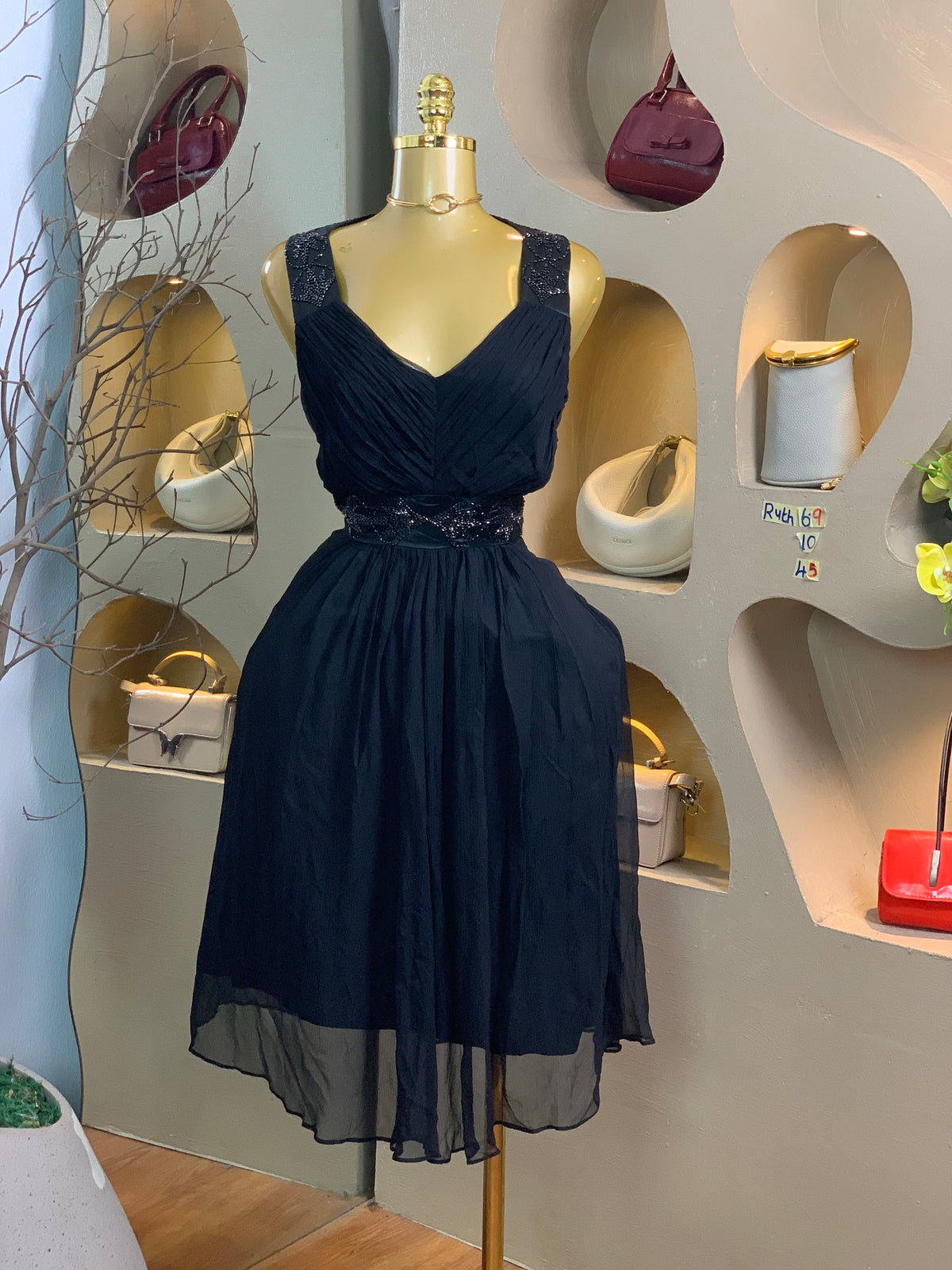 RUTH69 SIZE10 Black DRESS Length45