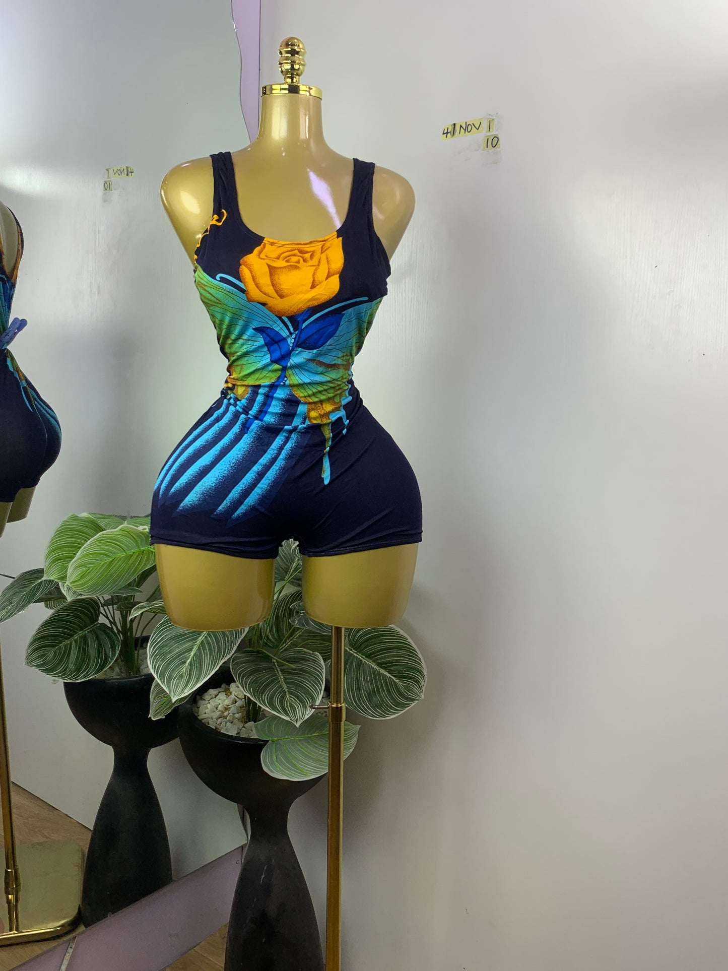 SIZE10 41NOV1(swimsuit)