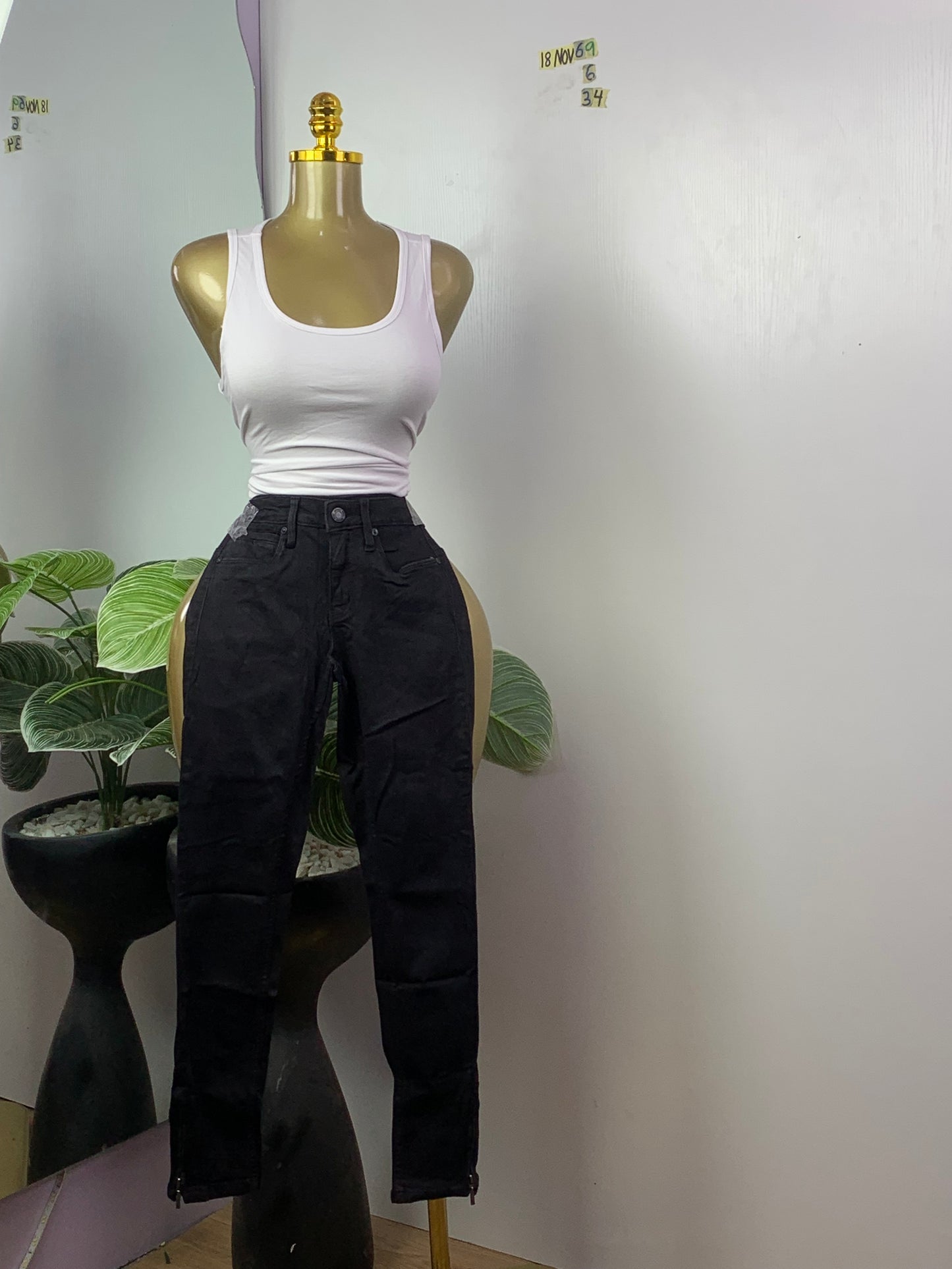 SIZE6 18NOV69 Length34(jean only)