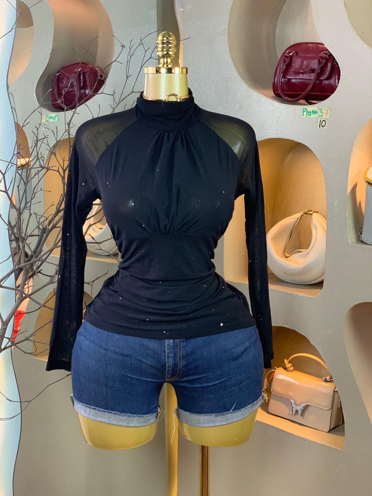 PHYNA37 SIZE10 top only
