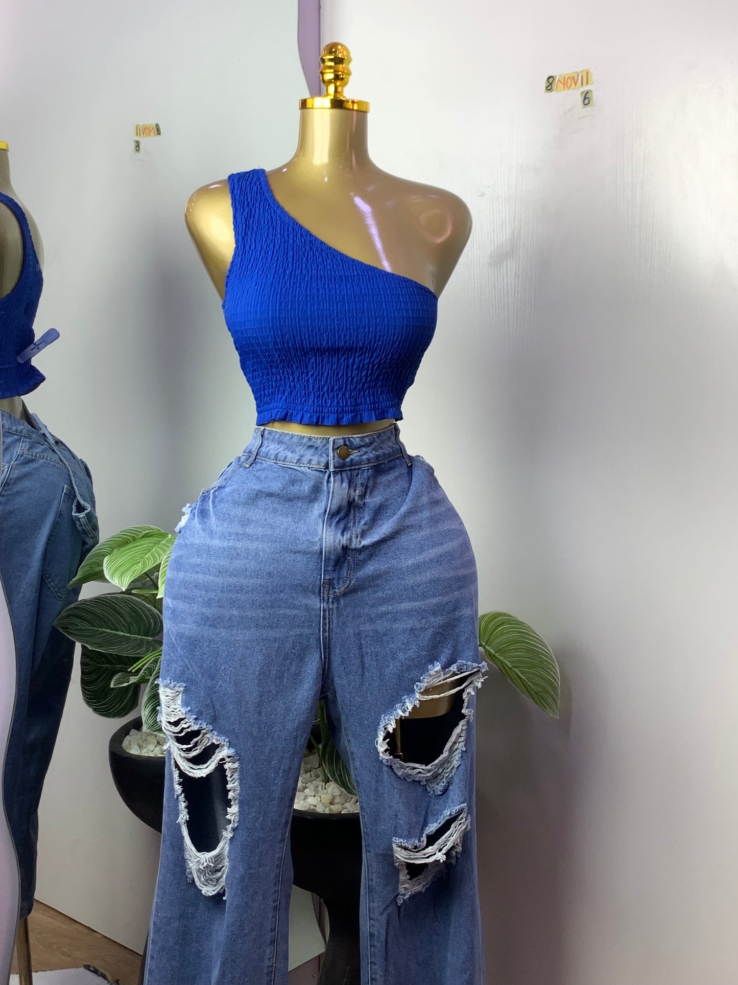 SIZE6 8NOV11(top only)