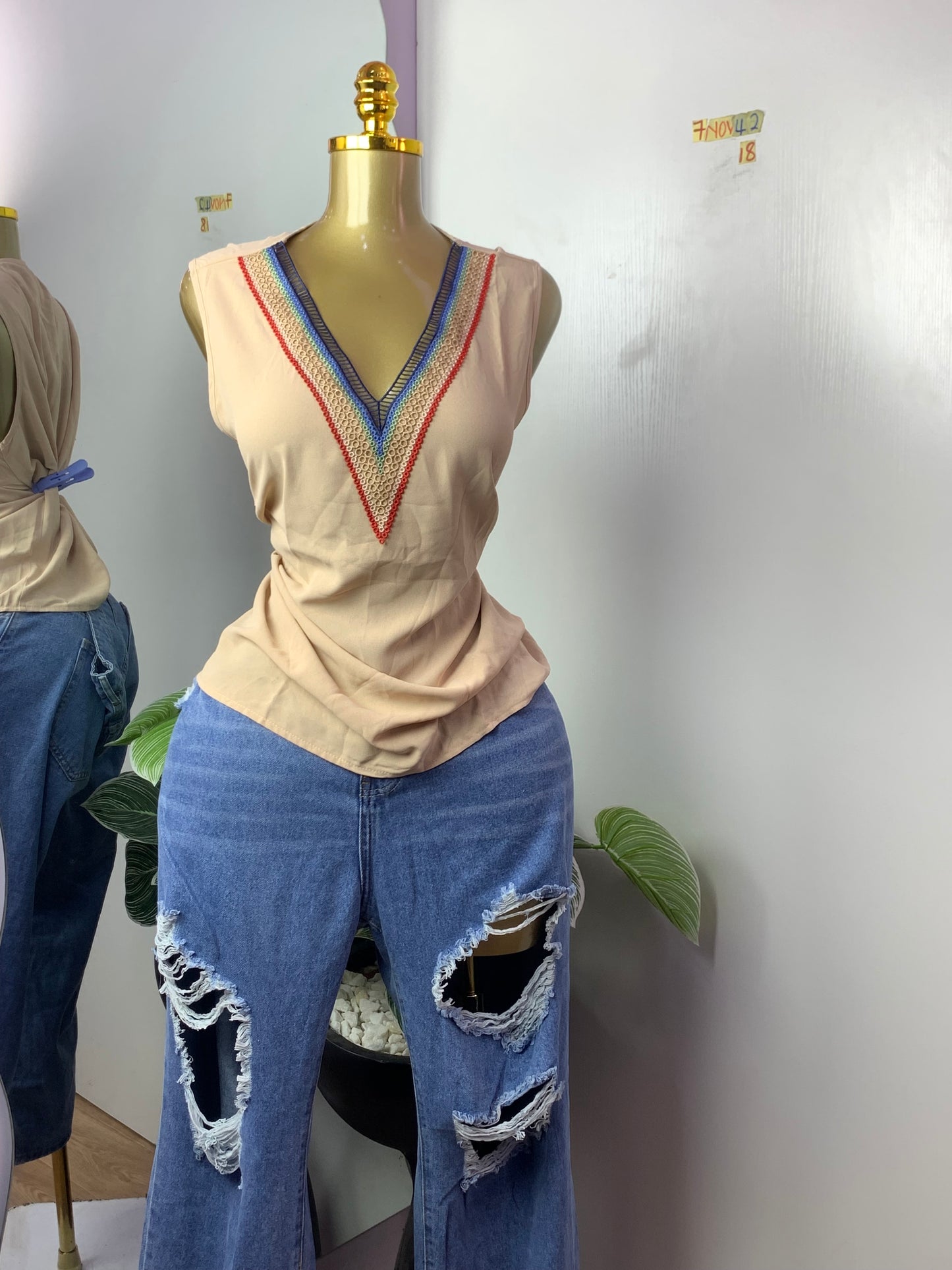 SIZE18 7NOV42(top only)