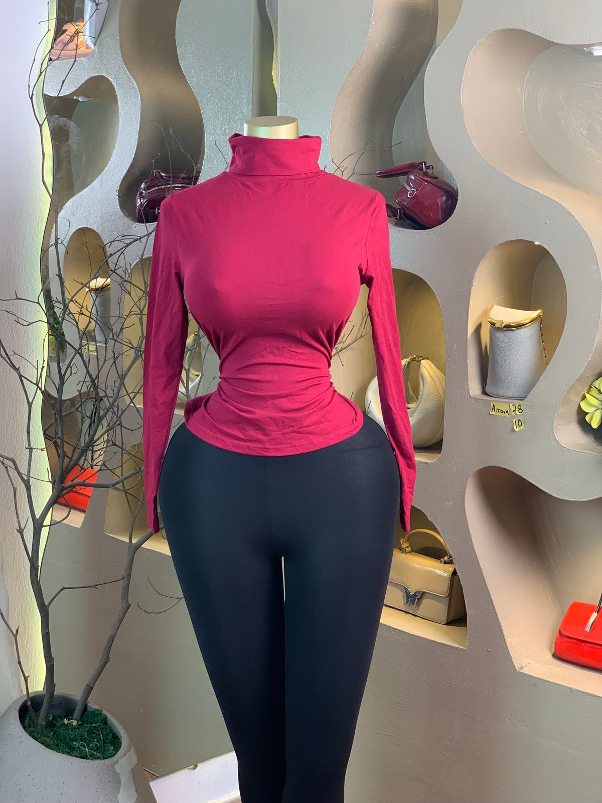 AMARA28 SIZE10 top only