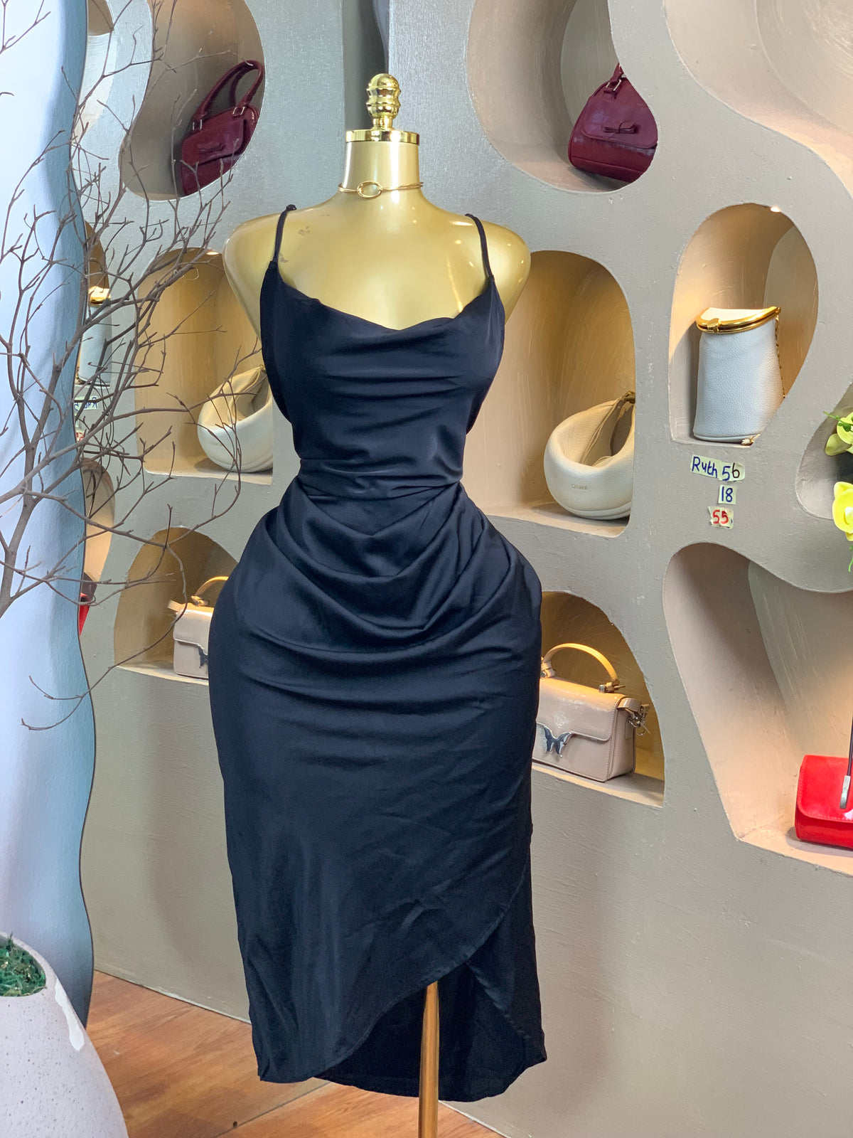 RUTH56 SIZE18 Black DRESS Length55