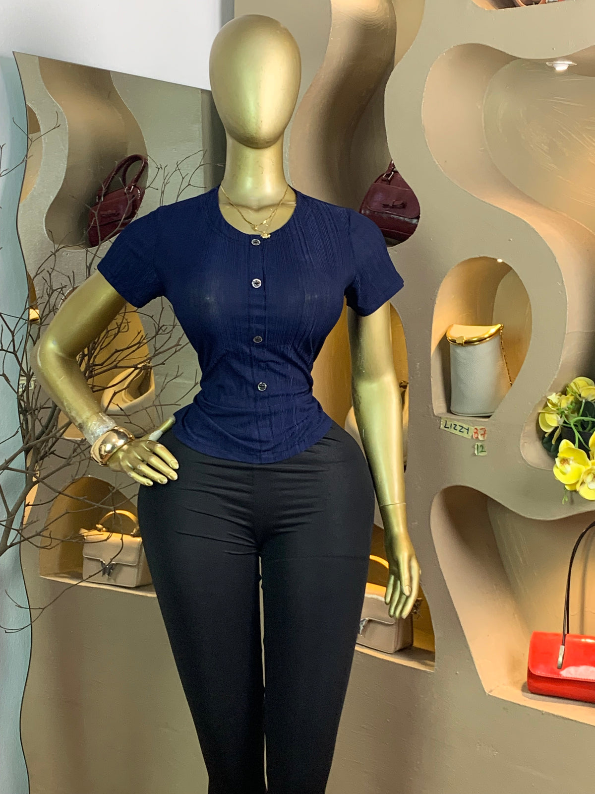 LIZZY87 SIZE12 top only