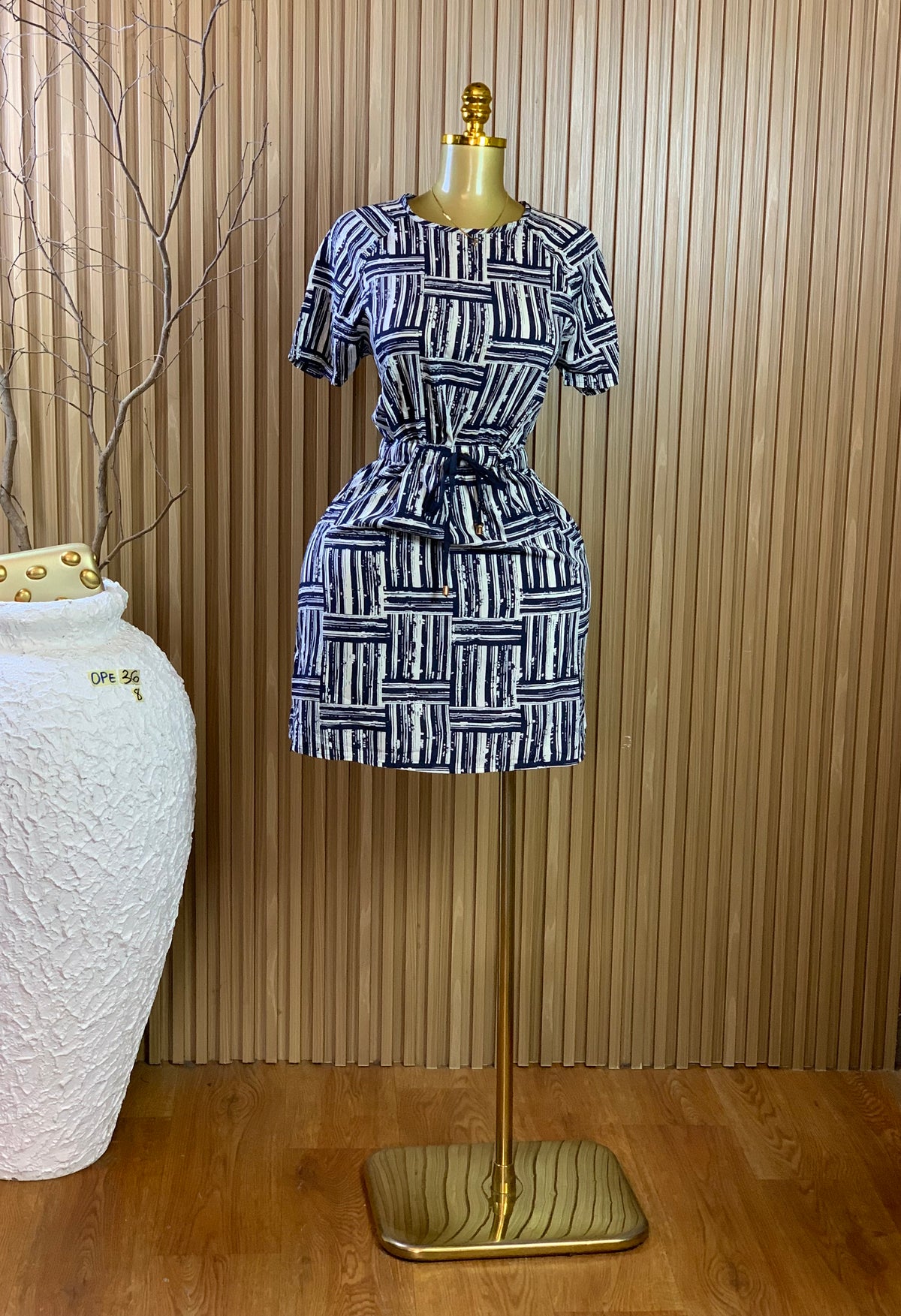 OPE36 SIZE8 dress