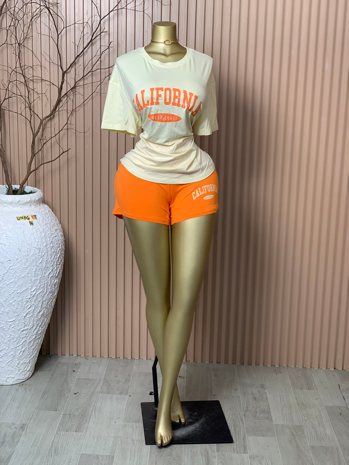 Unforgettable47 SIZE16 Brand new two piece set