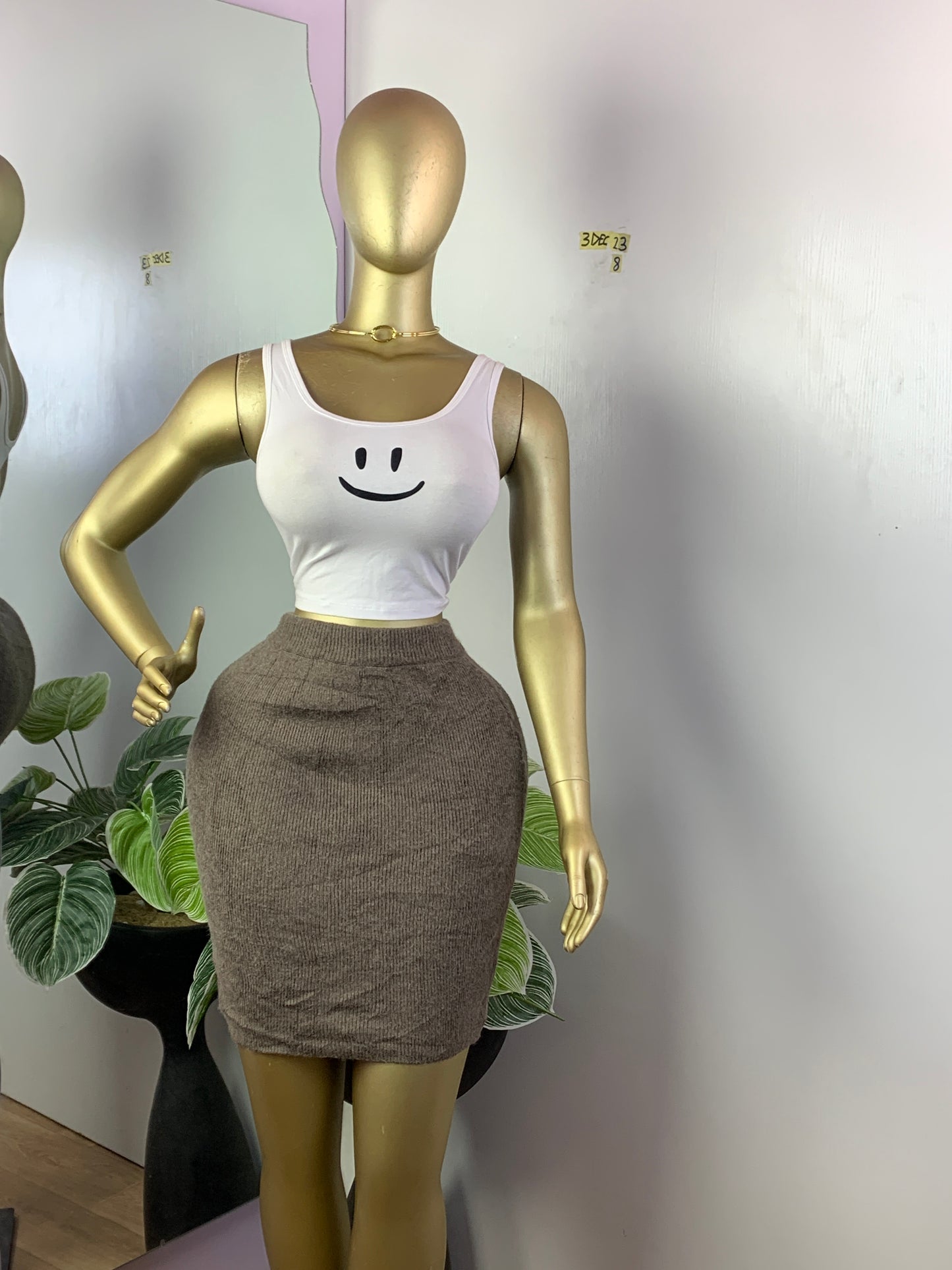 SIZE8 3DEC24(skirt only)