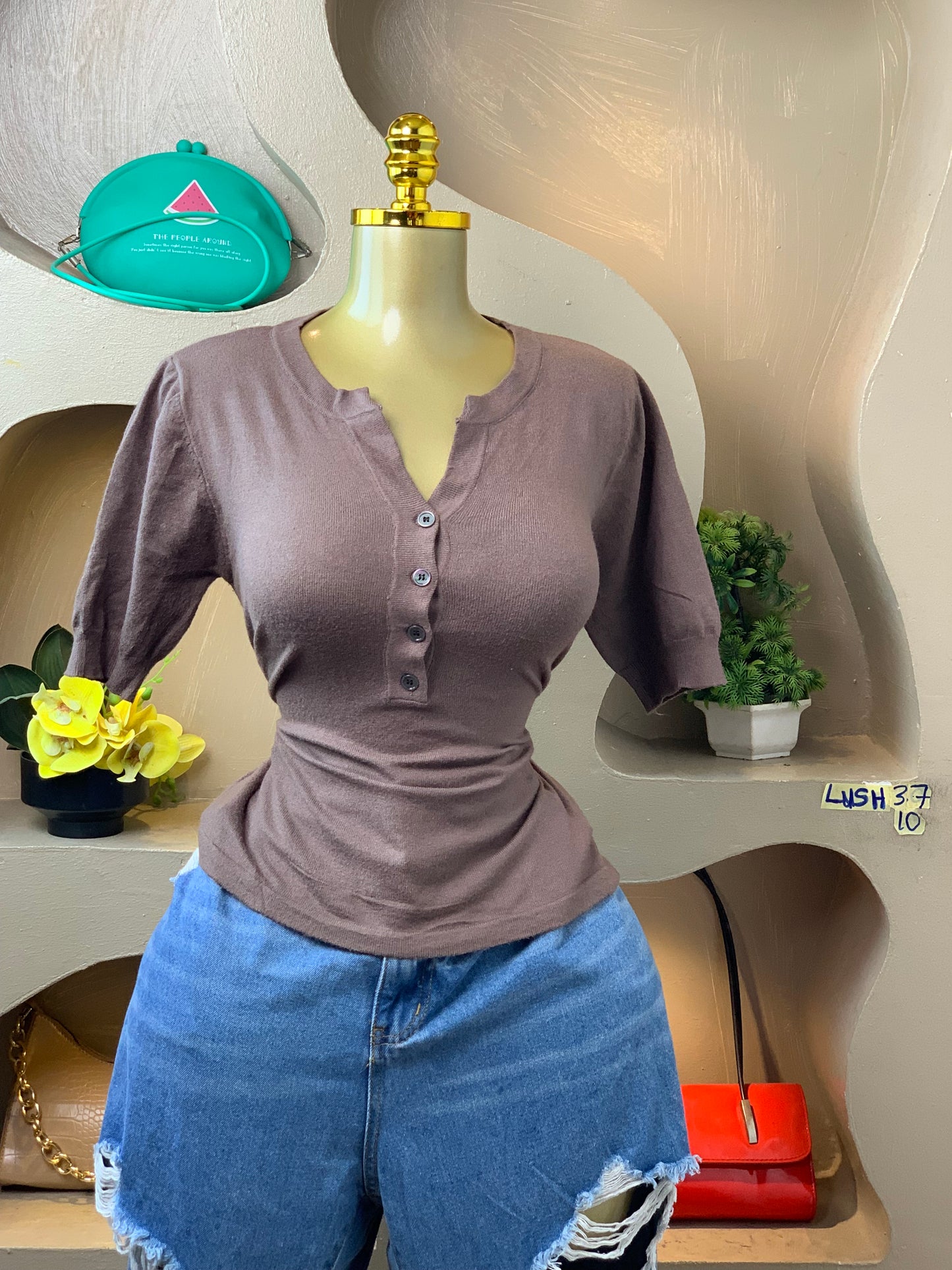 SIZE10 LUSH37