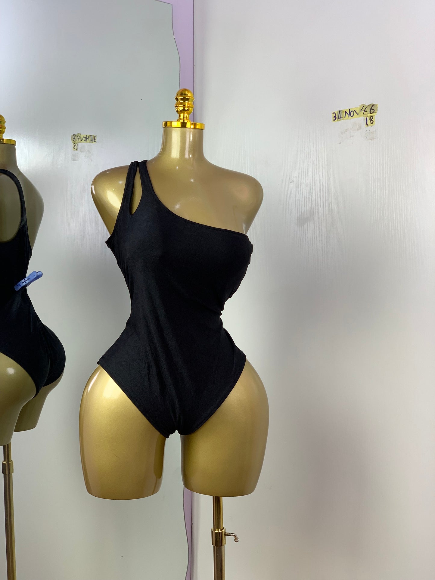 SIZE18 34NOV46 (swimsuit)