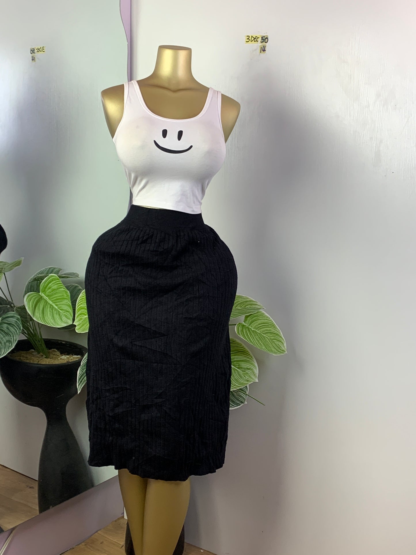 SIZE14 3DEC50(skirt only)