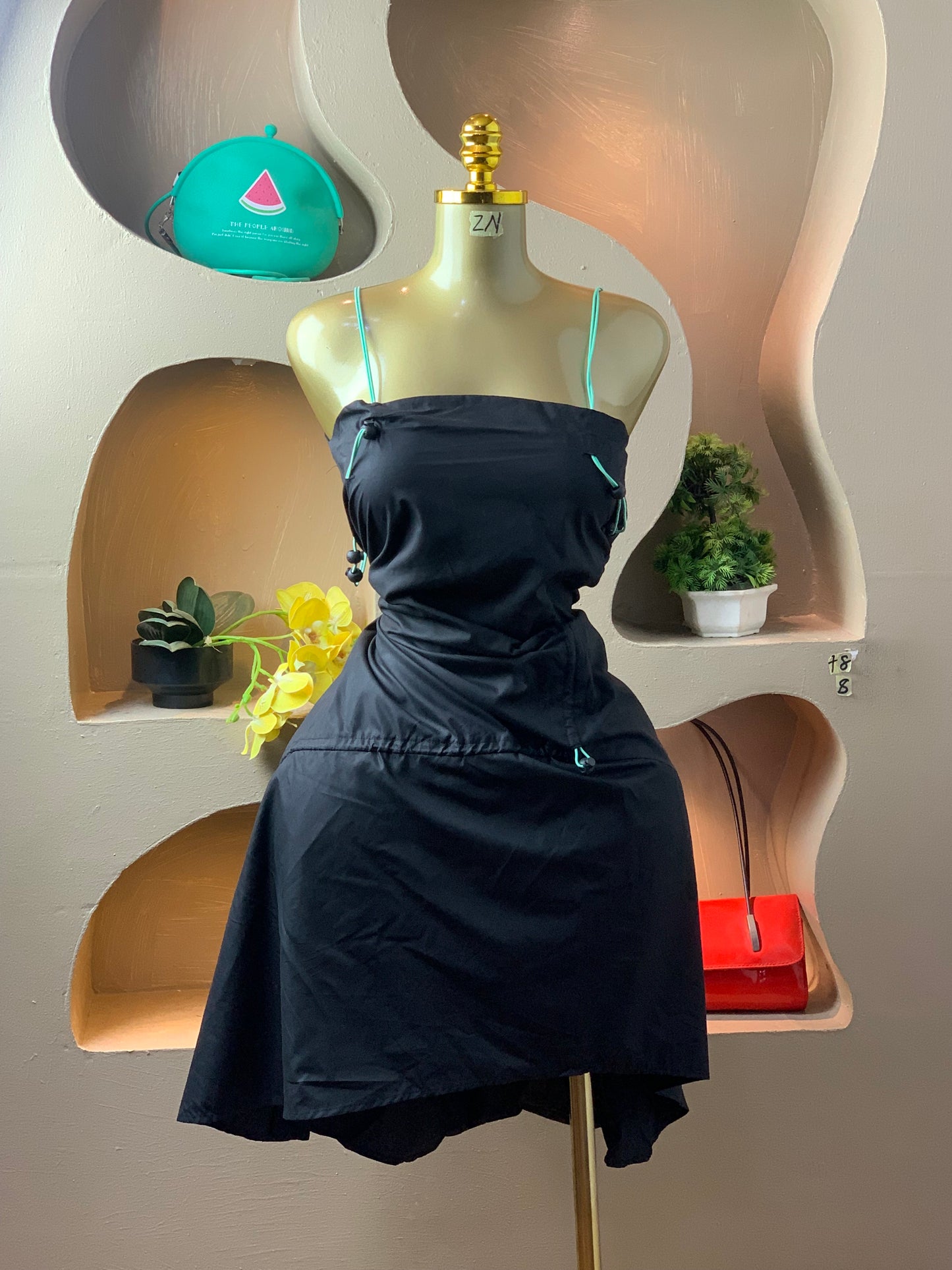 SIZE8 ZN78