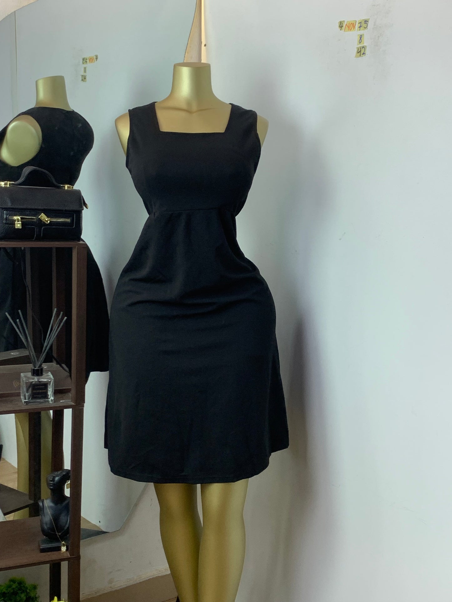 SIZE8 4NOV75 Length42