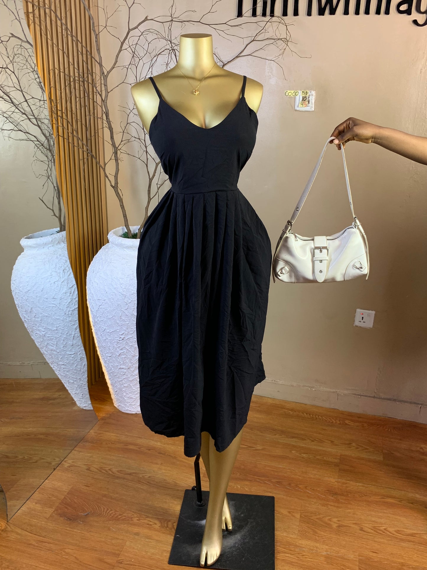COCO51 SIZE10 Length45 black dress