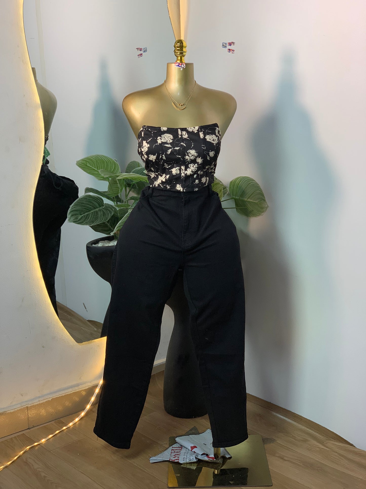 SIZE20 4Z49 (Jean only)Length37