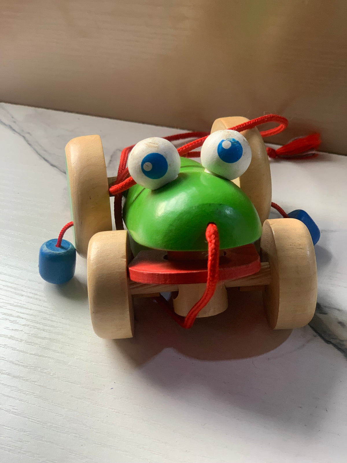 Toy frog