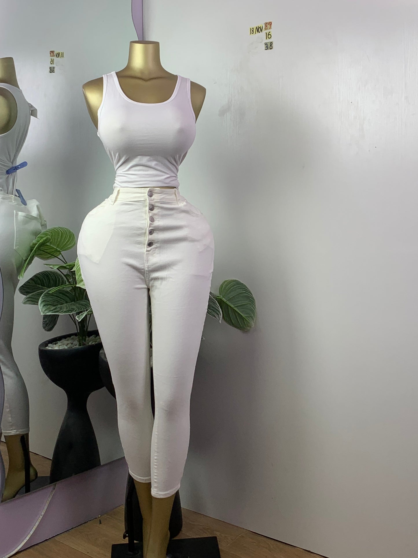 SIZE16,18&22 18NOV89 Length38(jean only)