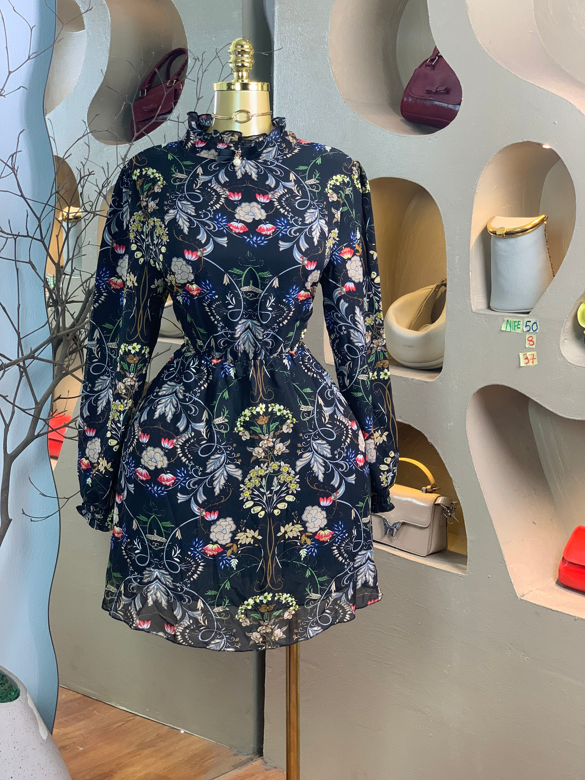 NIFE50 SIZE8 Length37 floral dress