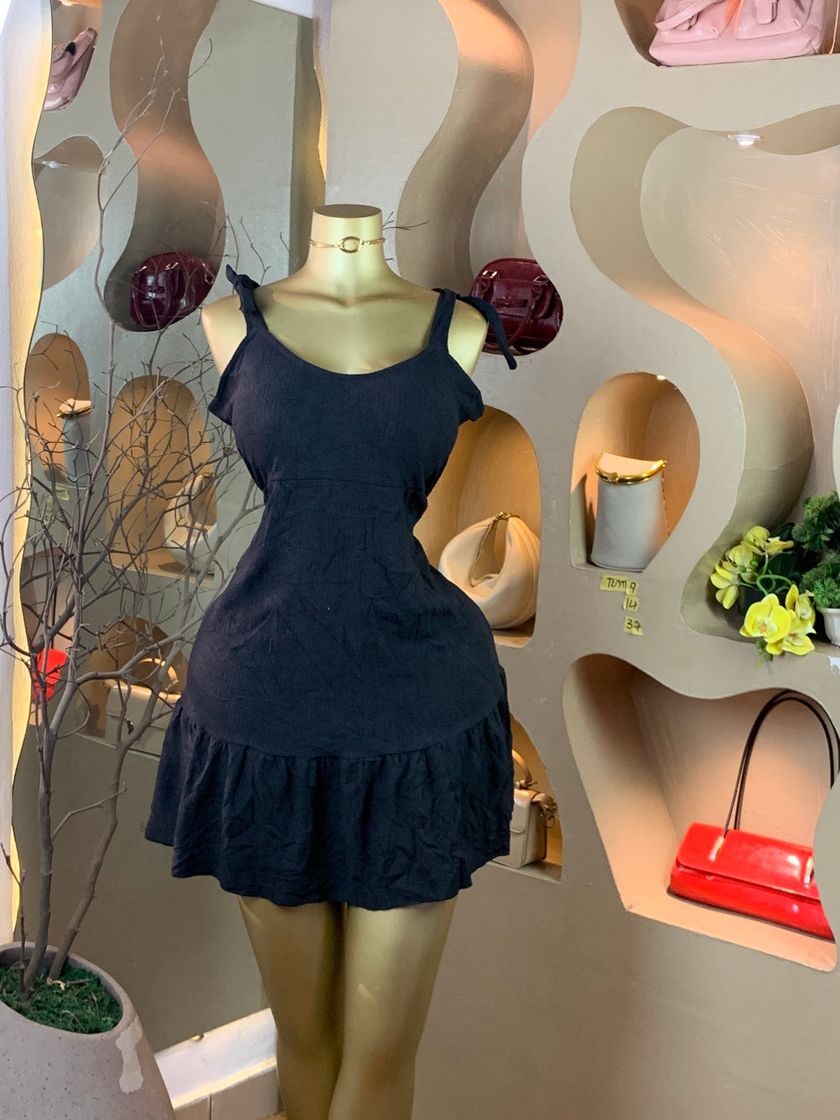 TEMMY9 SIZE14 Length37 black dress