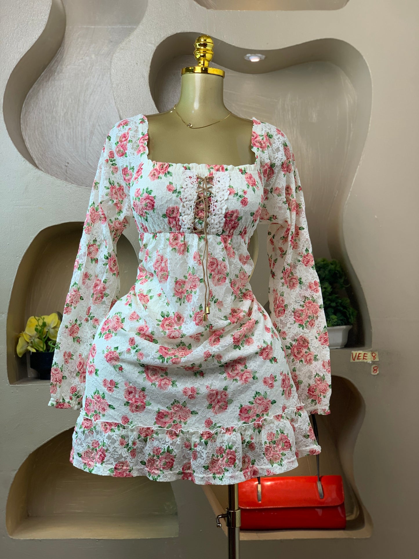 VEE8 SIZE8