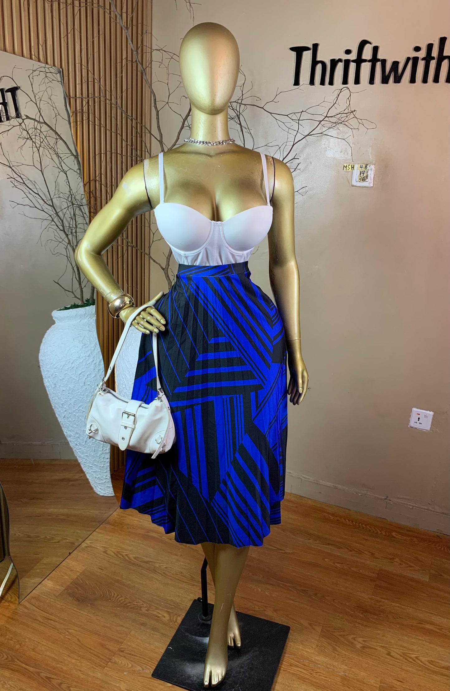 SIZE14 MSH48 BLUE&BLACK PLEAT SKIRT Length36