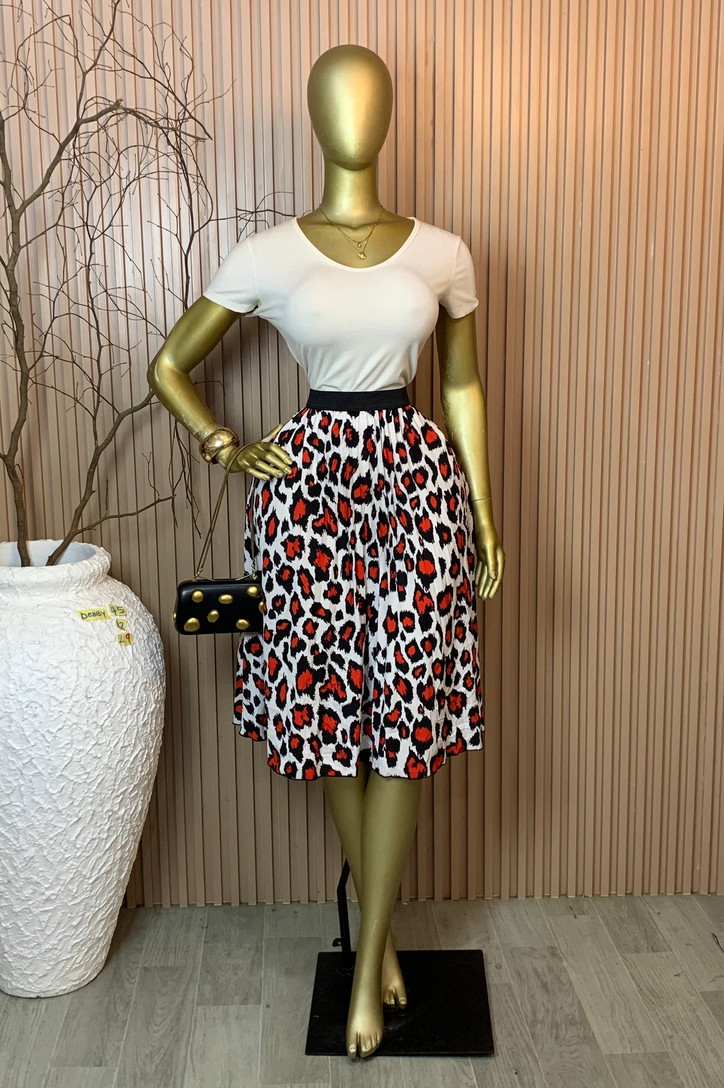DEBBY45 SIZE12 Length29 skirt only