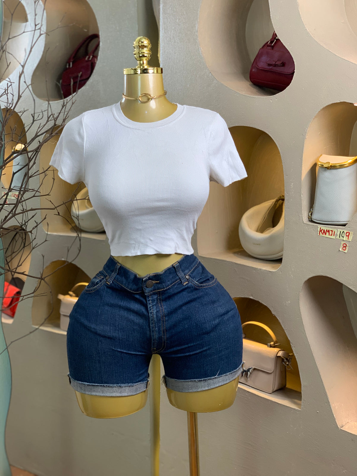 KAMJI109 SIZE8 stained
