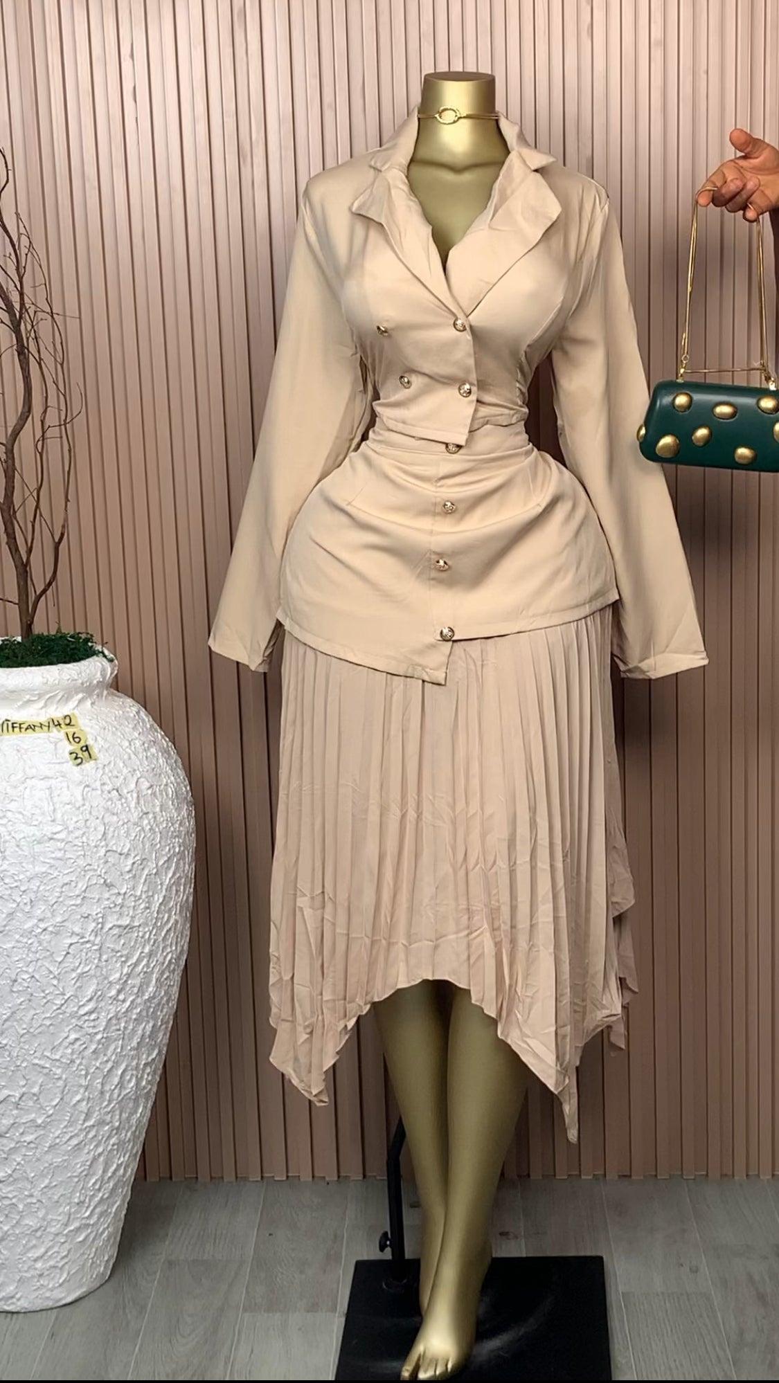 UK Size 16 Tiffany42 Brand New Two Piece Nude Length39