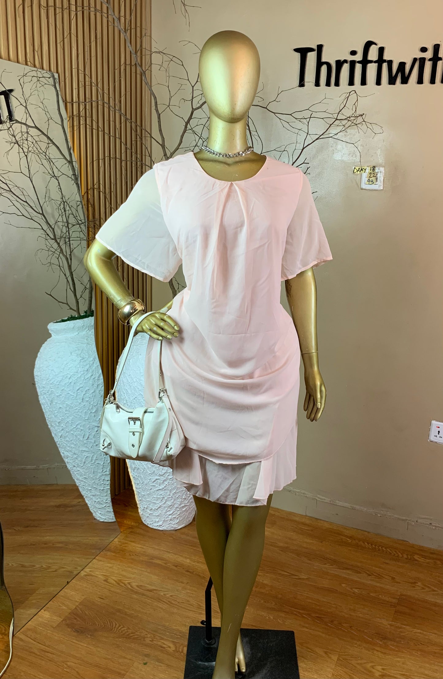SIZE22 DRAY18 LIGHT PINK DRESS Length43