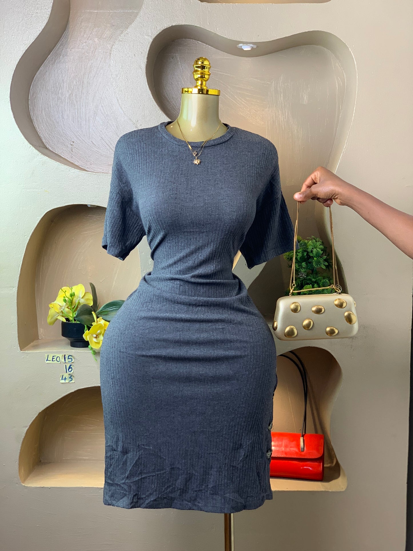 LEO15 GREY DRESS SIZE16 Length43