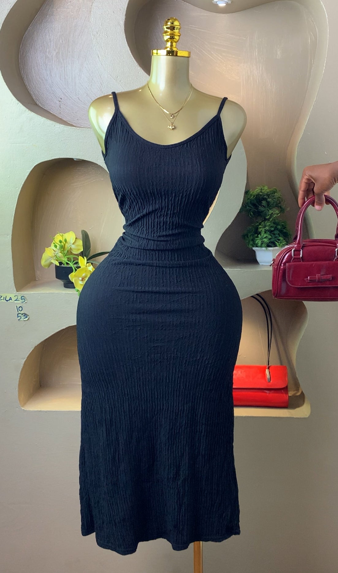 ZILA25 BLACK DRESS SIZE10 Length53