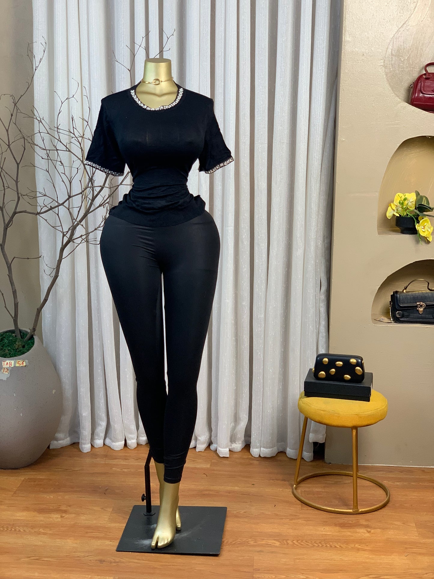 TAB56 SIZE12 Black TOP